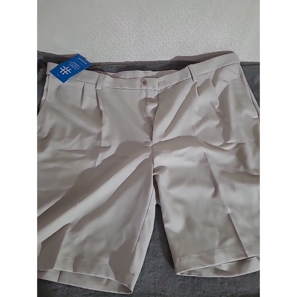 HAGGAR MEN'S BIG & TALL COOL 18 PERFORMANCE OXFORD PLEAT SHORT SIZE 44 SAND NWT